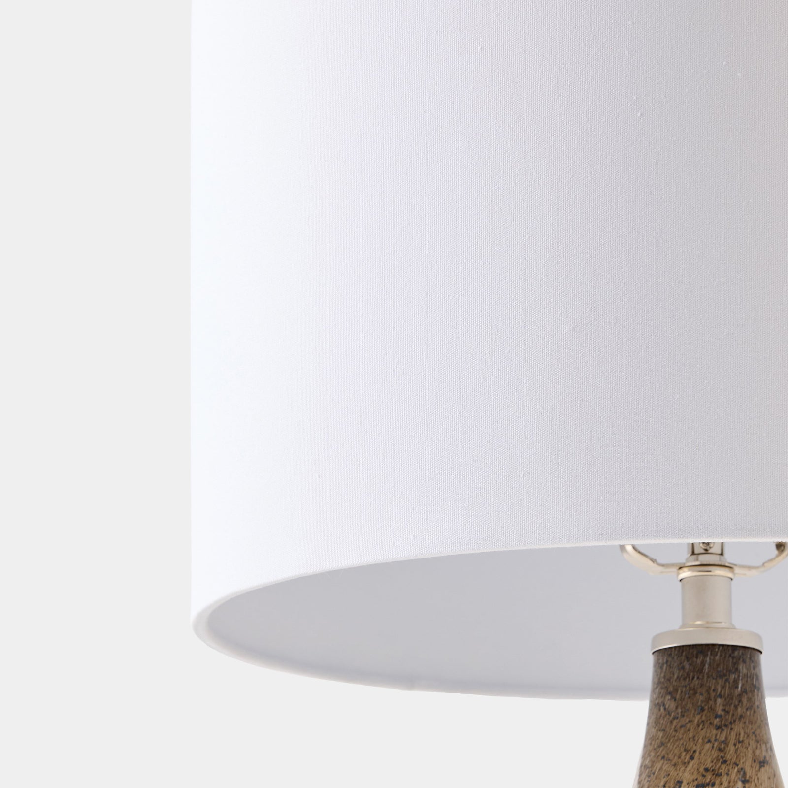 883367-Detail 103