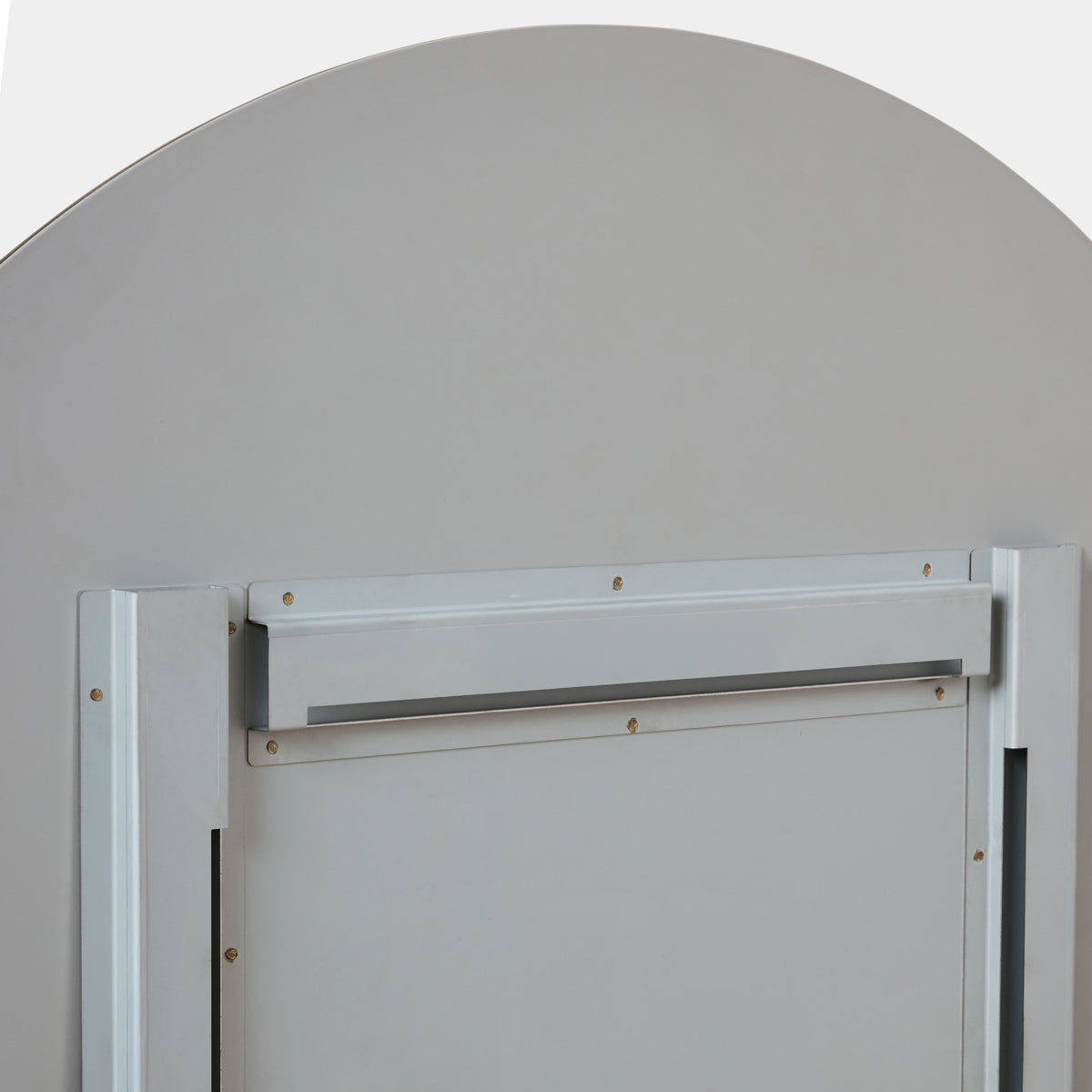 331952-Detail Hardware