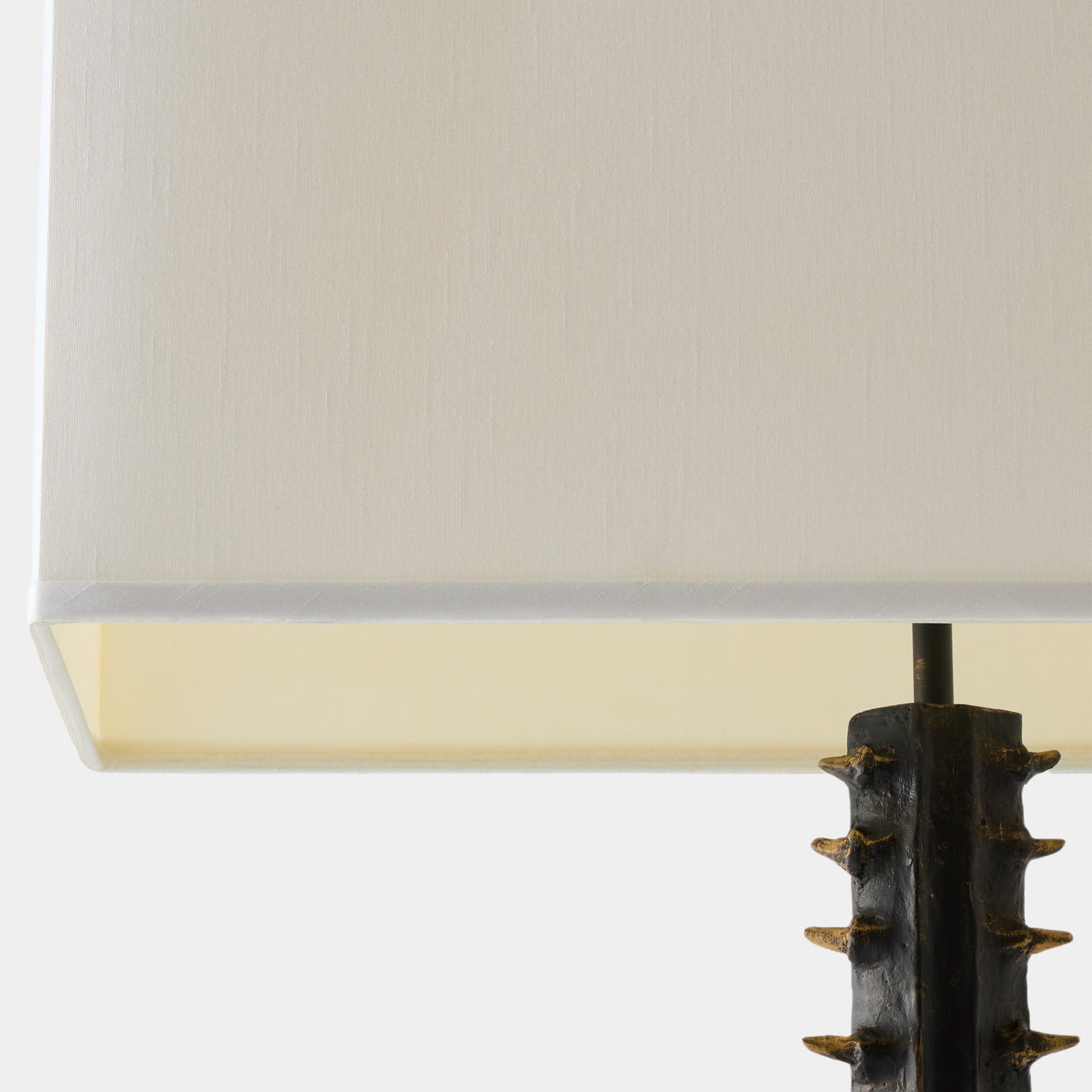 883342-Detail 103