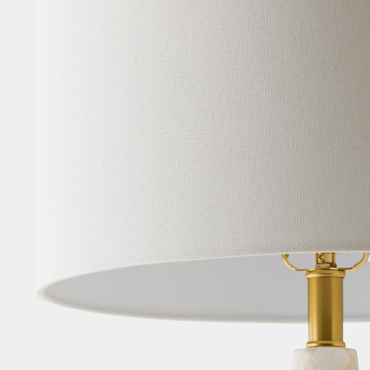 883365-Detail Shade