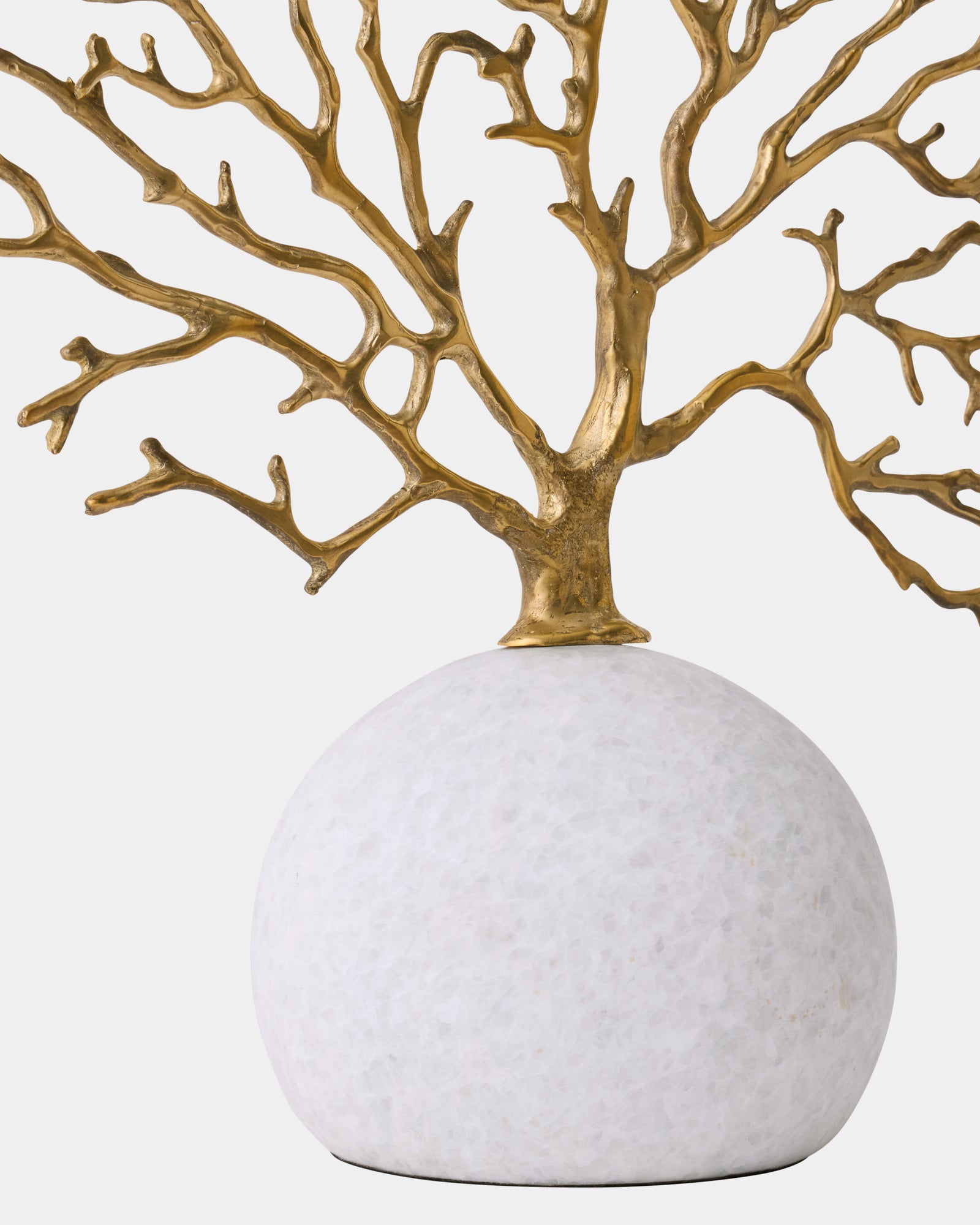 883399-Detail Base