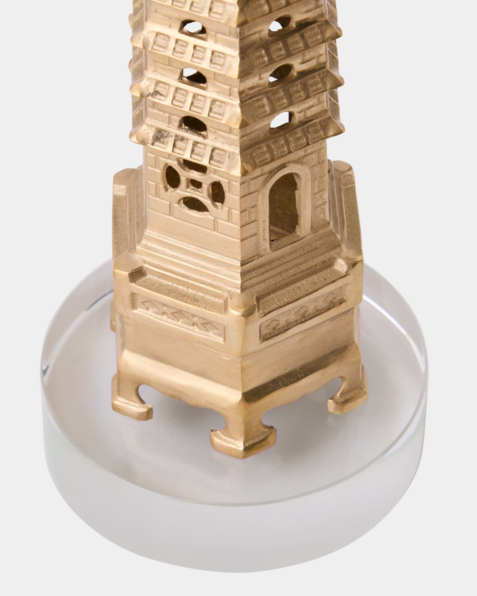 883408-Detail Base