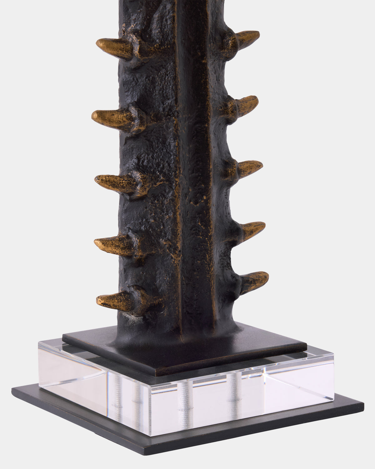 883402-Detail Base