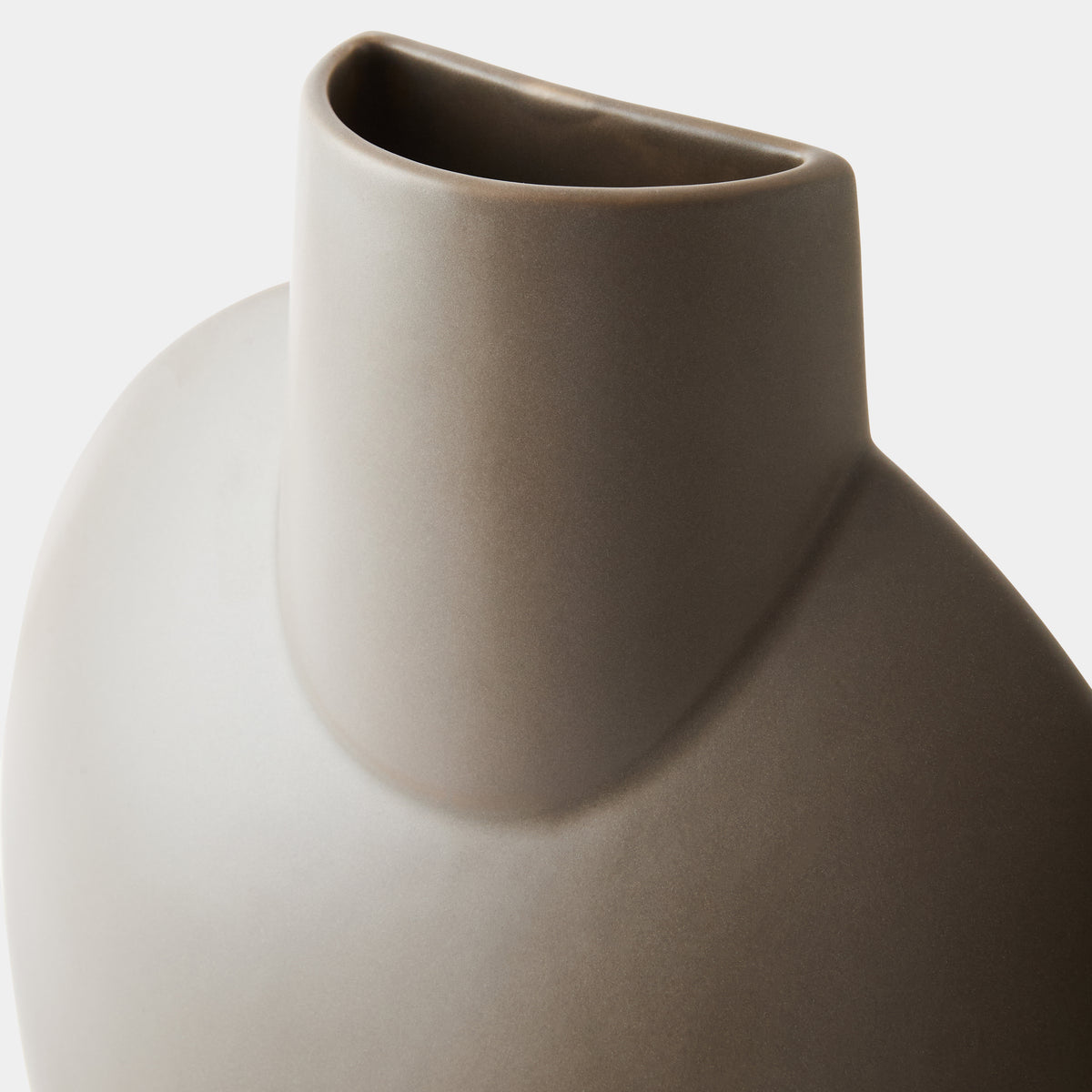 710844-Detail Top