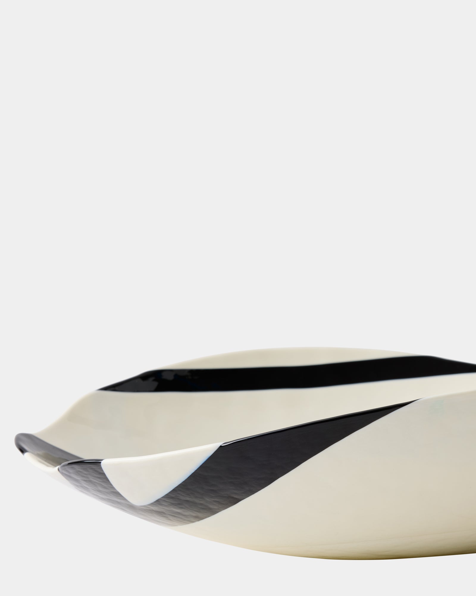 331971-Detail Base