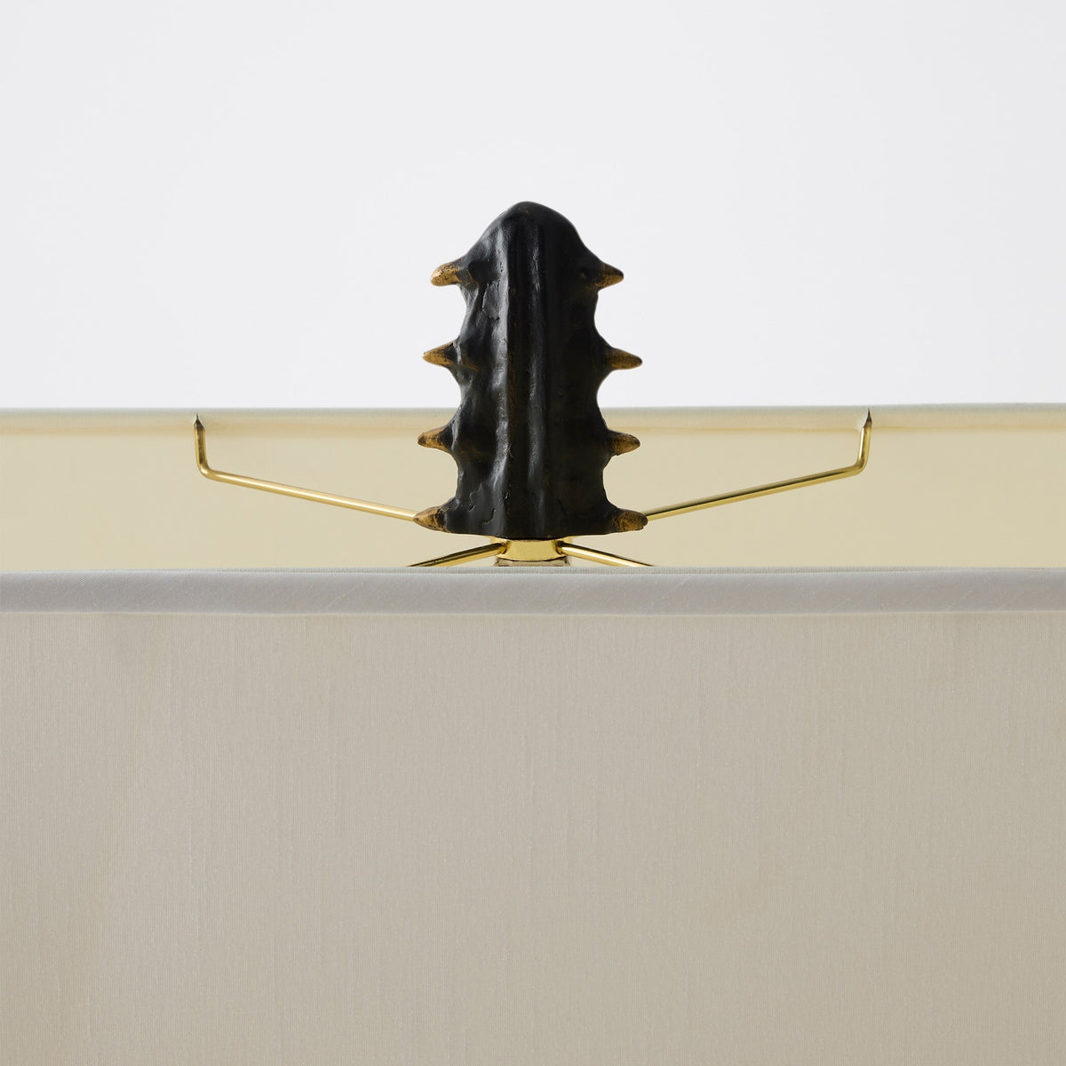 883342-Detail 104