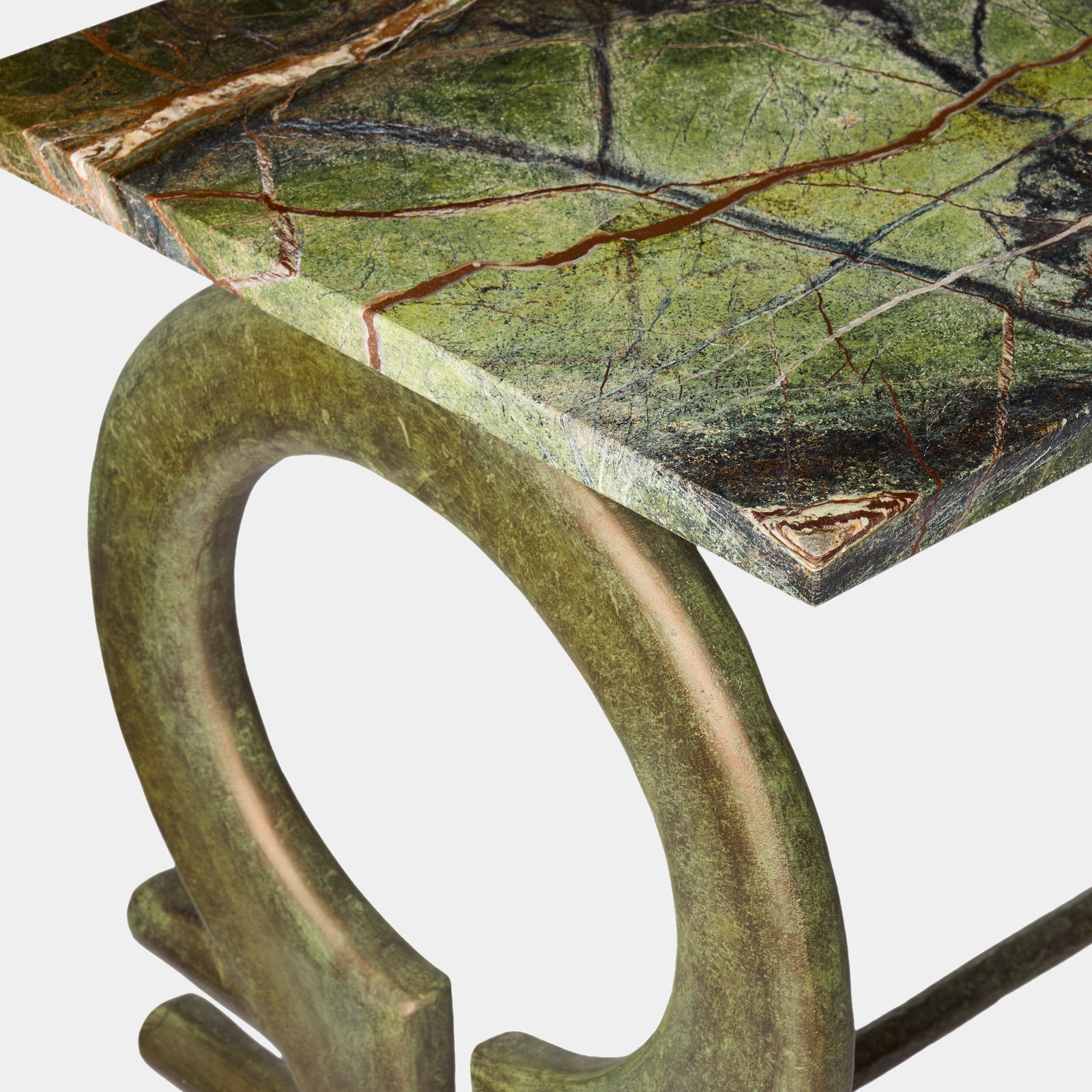 Ca990010-Detail Corner