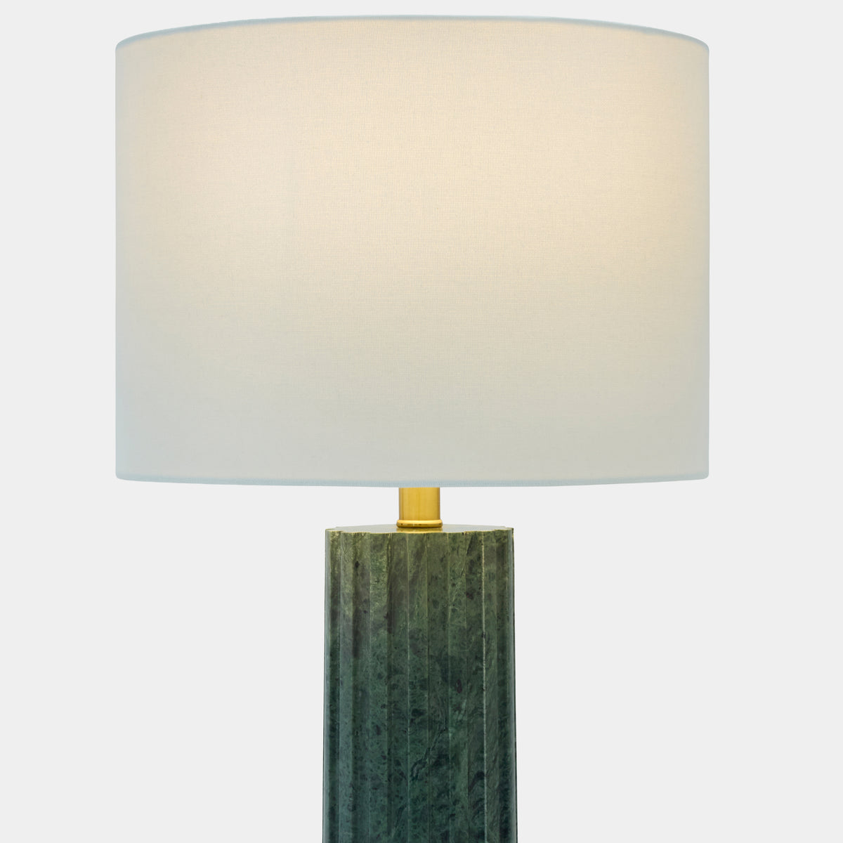 883413-Detail Light