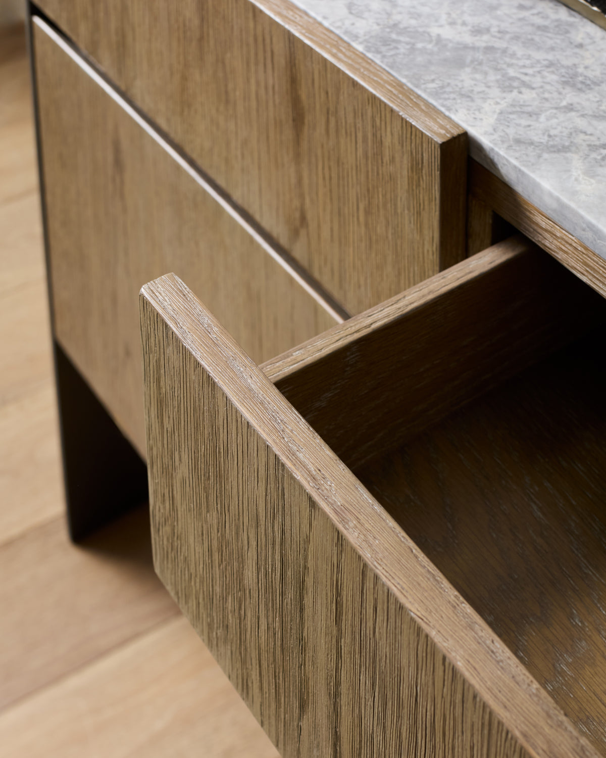 720240-Detail 203