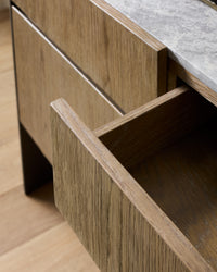 720240-Detail 203