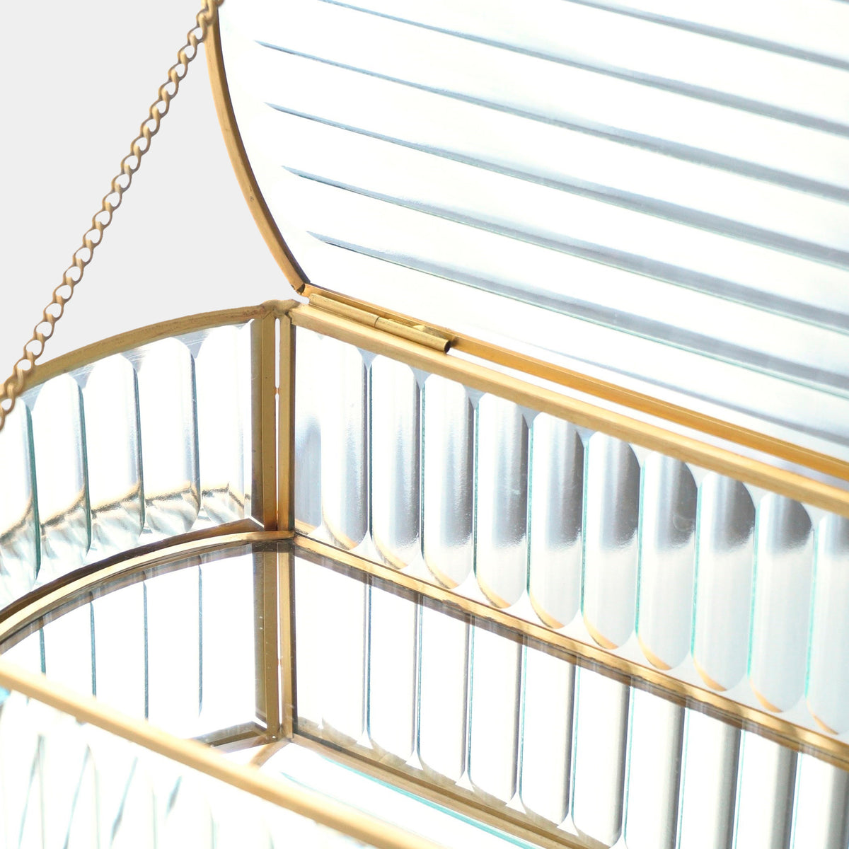 882869-Detail 255