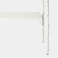 883296-Detail Foot