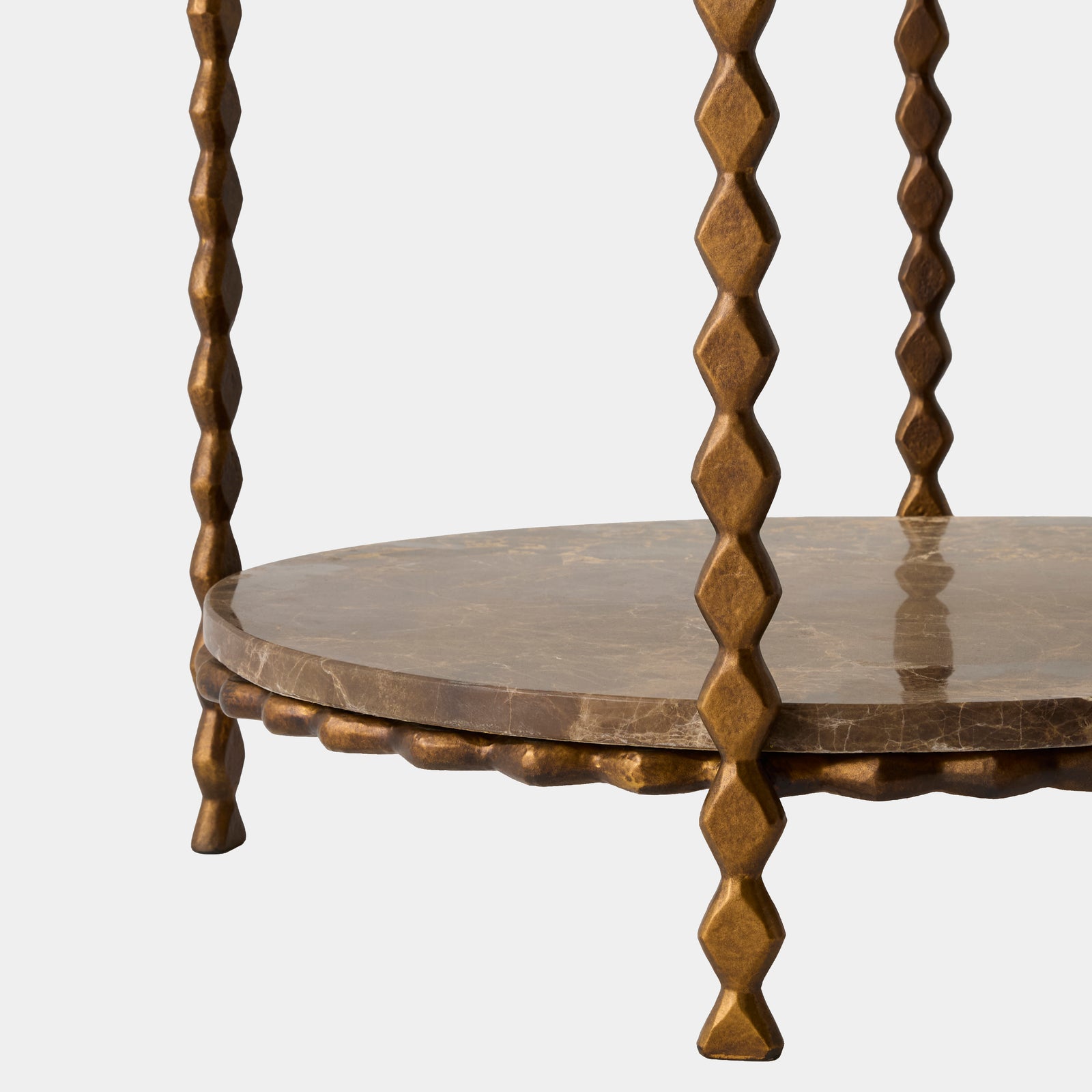 994185-Detail Base