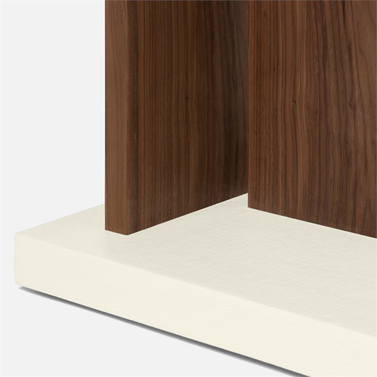 Corvin Table