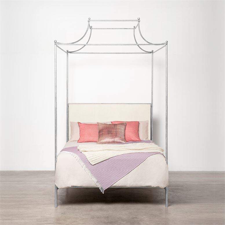Janelle Bed