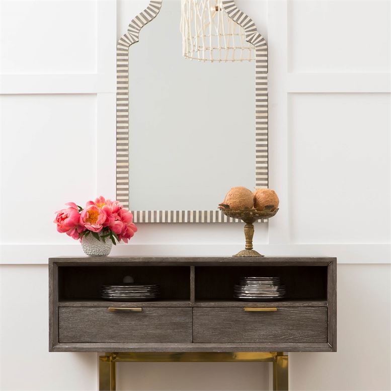 Jonah Brayden Arch Shape Frame