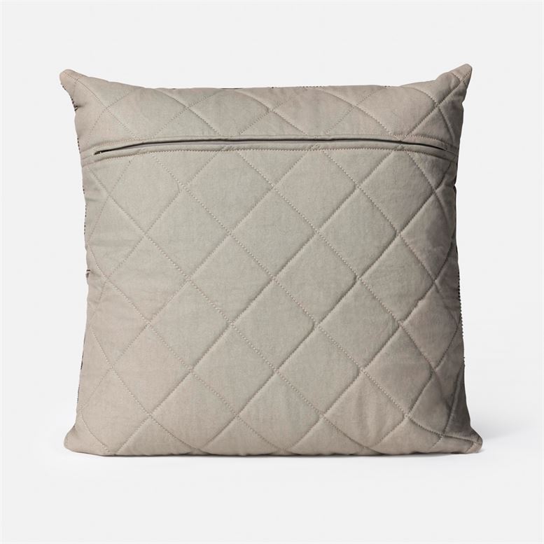 Quincy Pillow