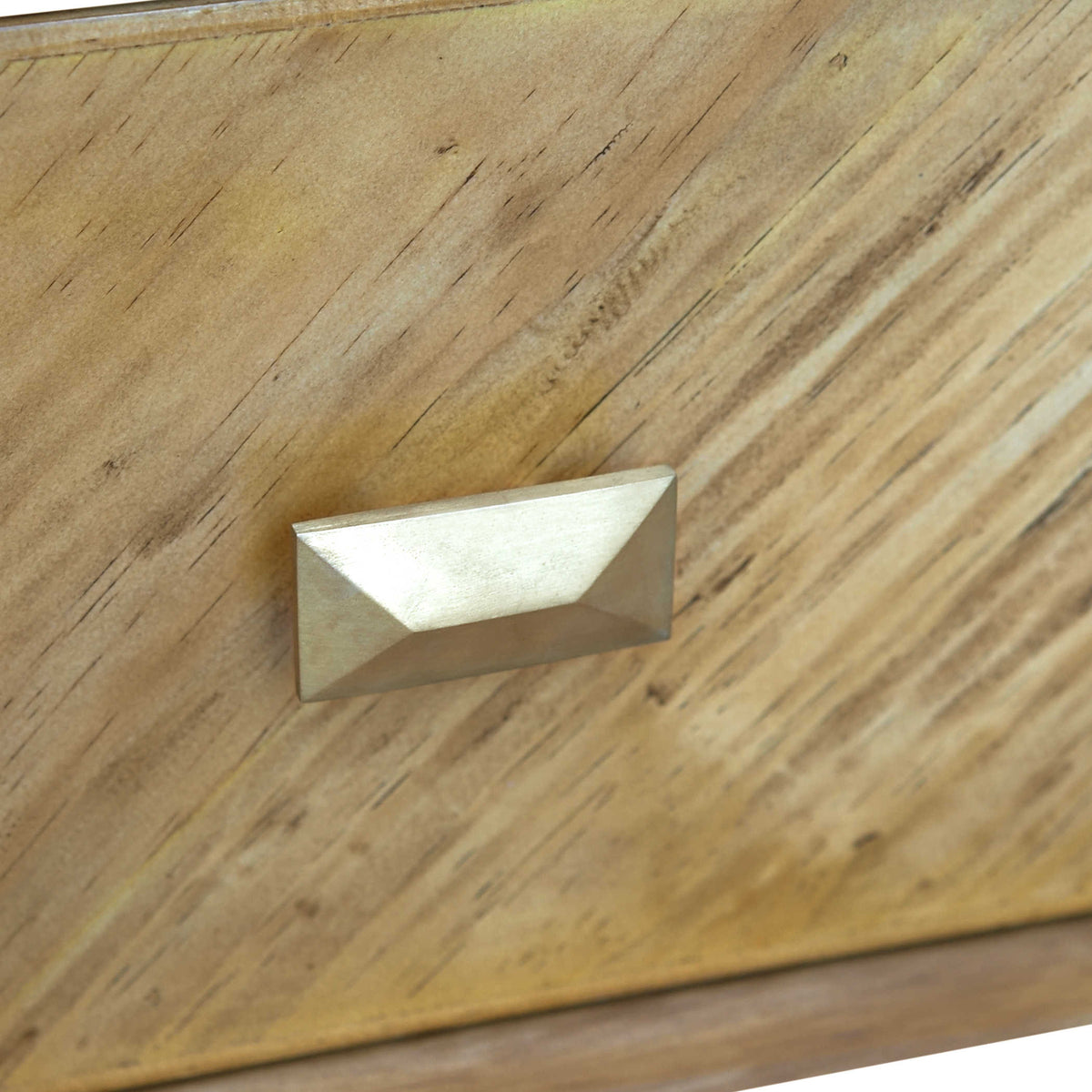 Yara Accent Chest