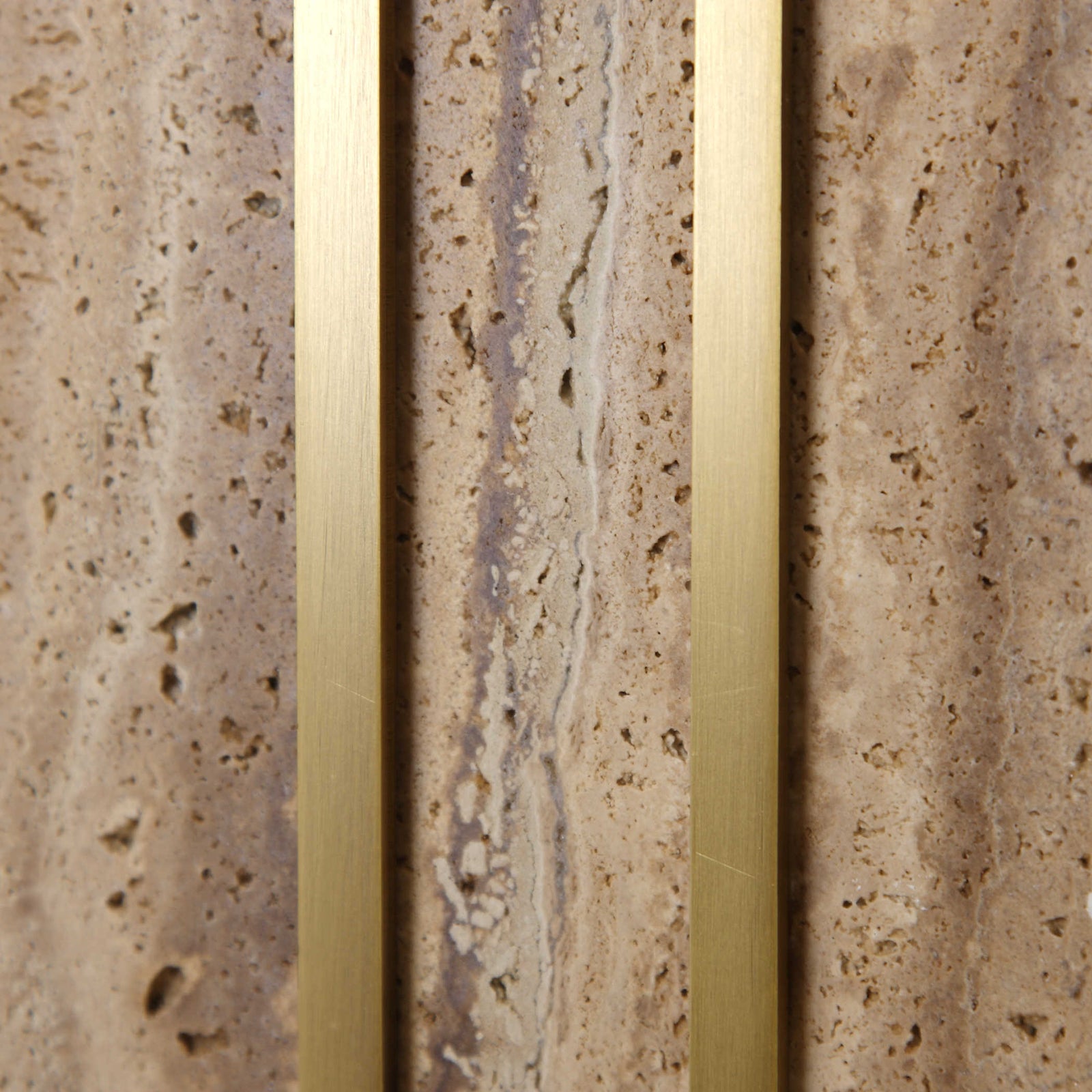 Nadav Table Lamp